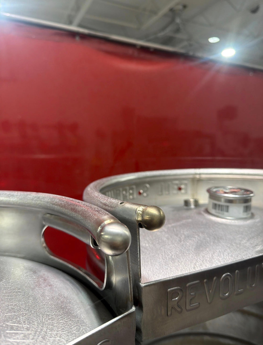 Beer Keg Premium Urinal β Stainless Steel Industrial Urinal for Man Cave and Bar Bathroom